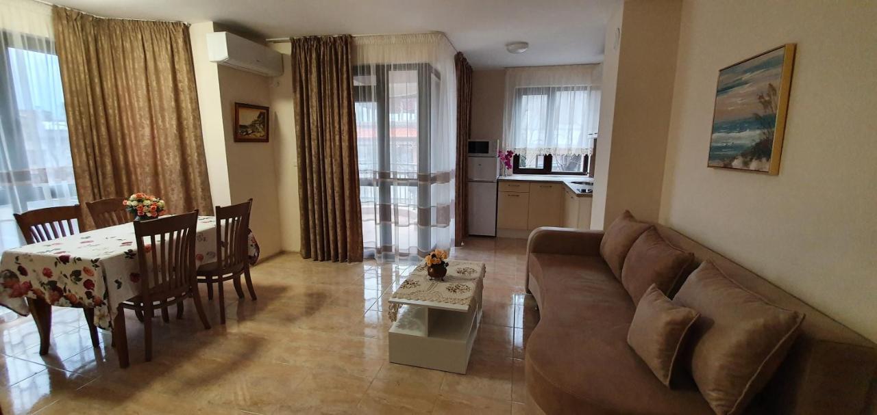 Luxury Apartments Ekaterina Chernomorets Exterior foto