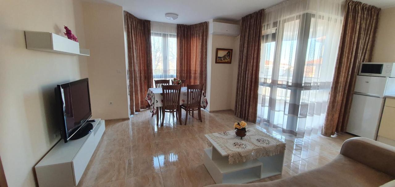 Luxury Apartments Ekaterina Chernomorets Exterior foto