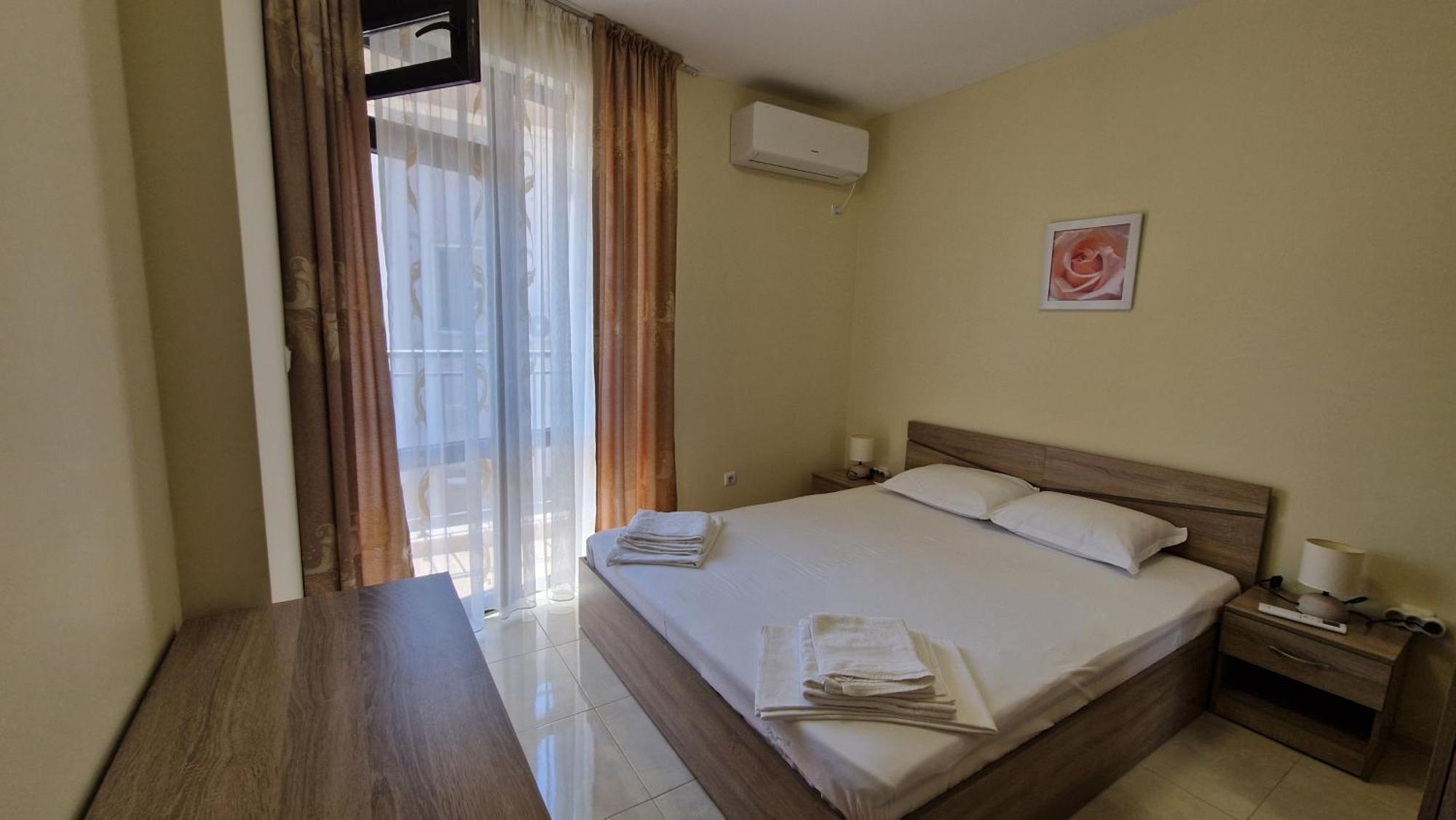 Luxury Apartments Ekaterina Chernomorets Exterior foto